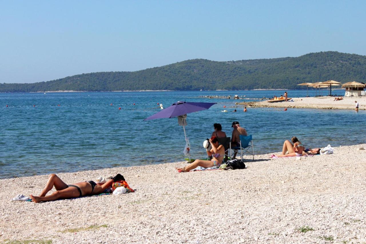 Family Friendly Seaside Apartments Brodarica, Sibenik - 15270 Extérieur photo