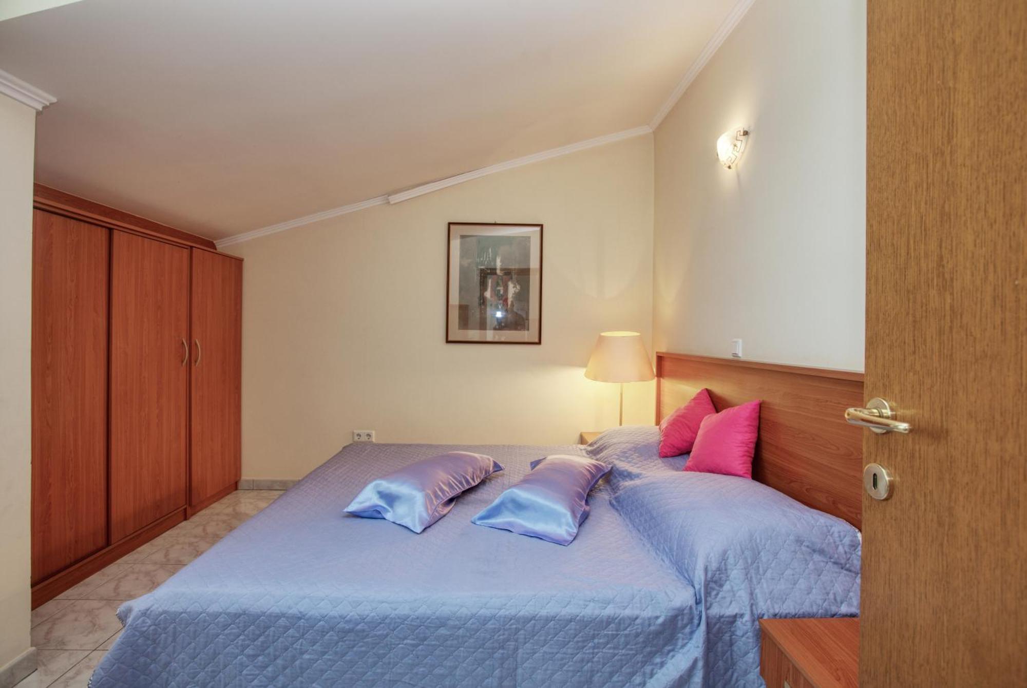 Family Friendly Seaside Apartments Brodarica, Sibenik - 15270 Extérieur photo