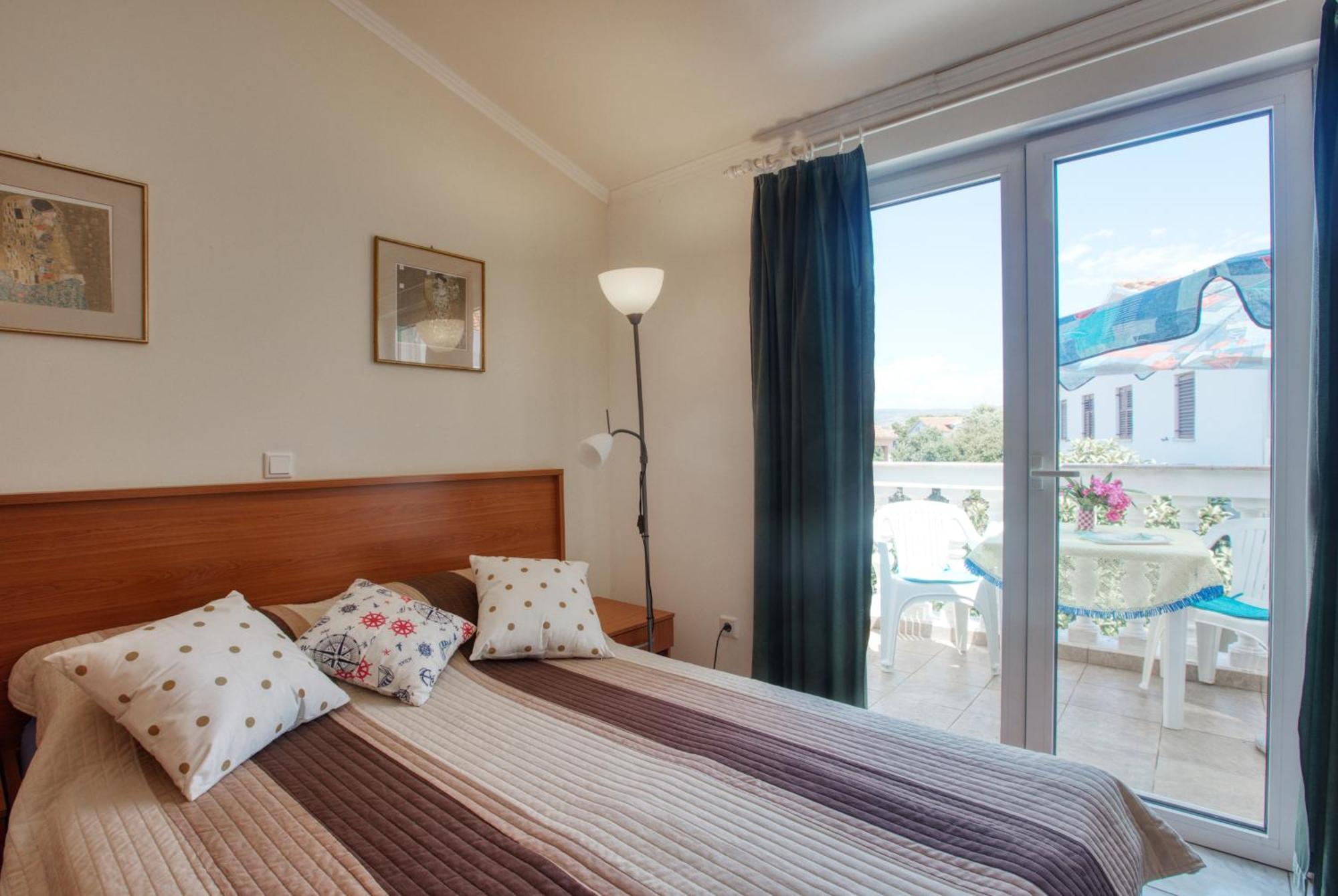 Family Friendly Seaside Apartments Brodarica, Sibenik - 15270 Extérieur photo