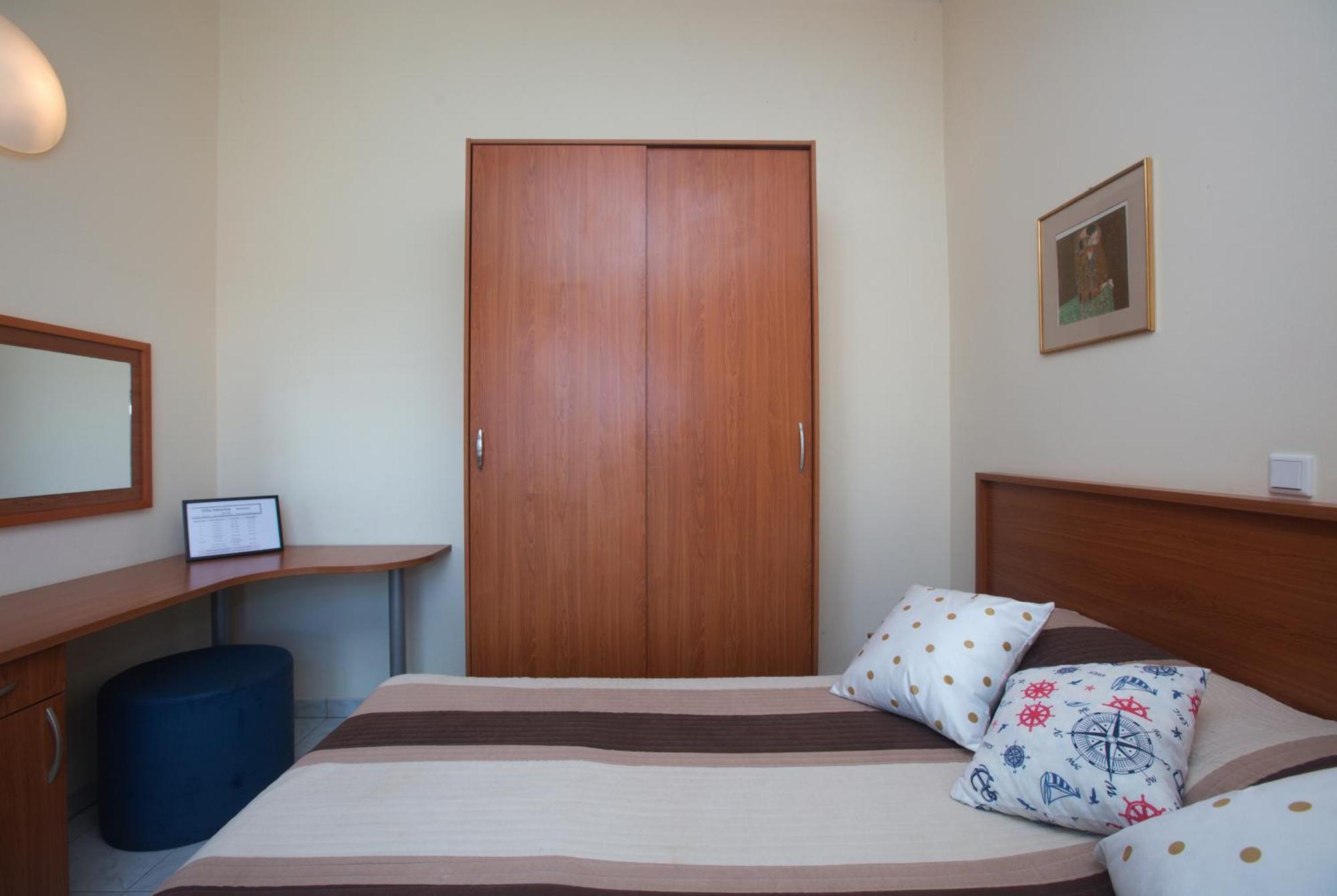 Family Friendly Seaside Apartments Brodarica, Sibenik - 15270 Chambre photo