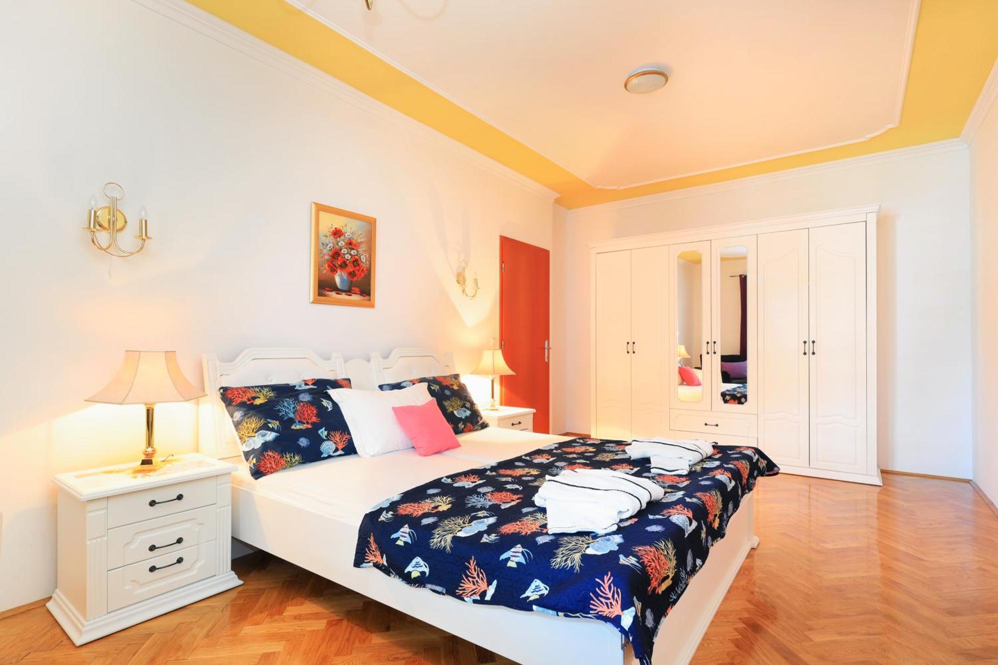 Family Friendly Seaside Apartments Brodarica, Sibenik - 15270 Chambre photo