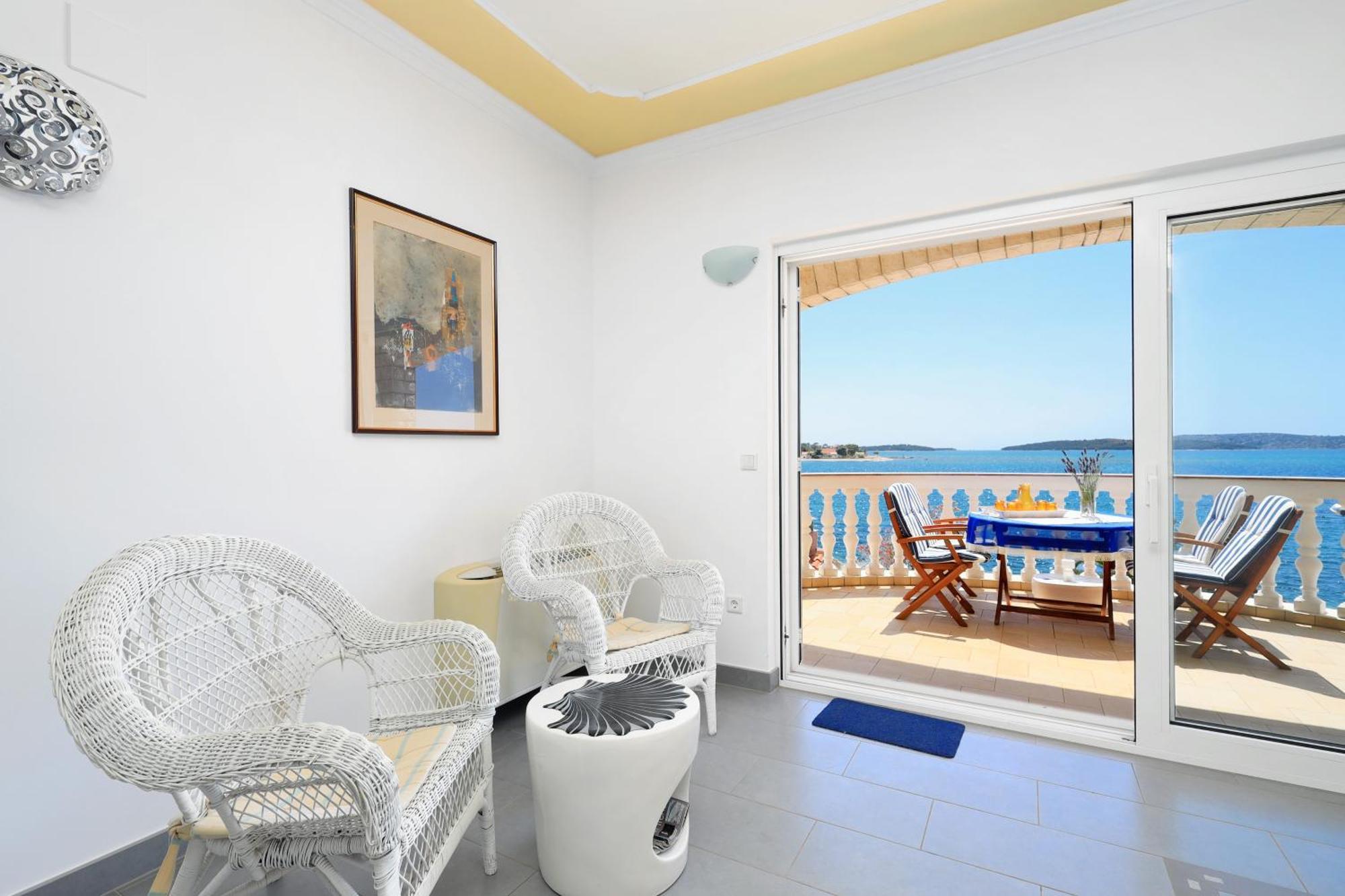 Family Friendly Seaside Apartments Brodarica, Sibenik - 15270 Chambre photo