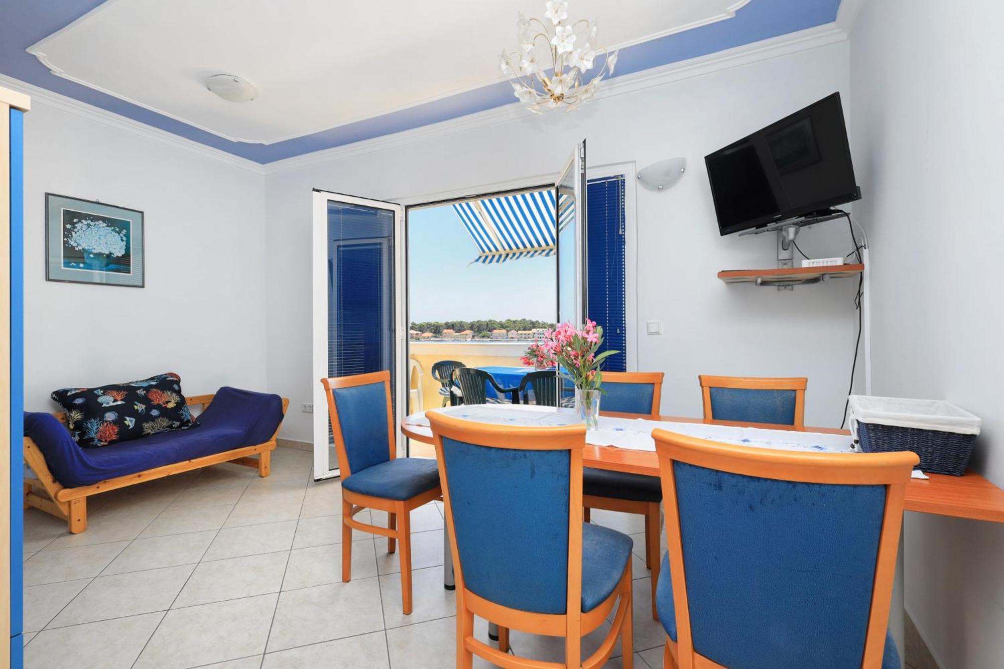 Family Friendly Seaside Apartments Brodarica, Sibenik - 15270 Chambre photo